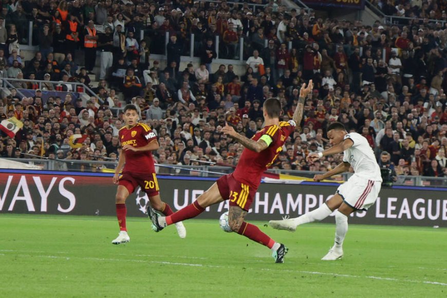 Champions League: Real Madrid stage stunning late comeback to edge Roma 4-3