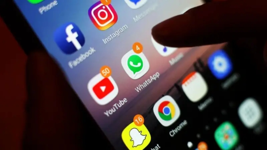 Gabon lifts eight-month ban on social media platforms
